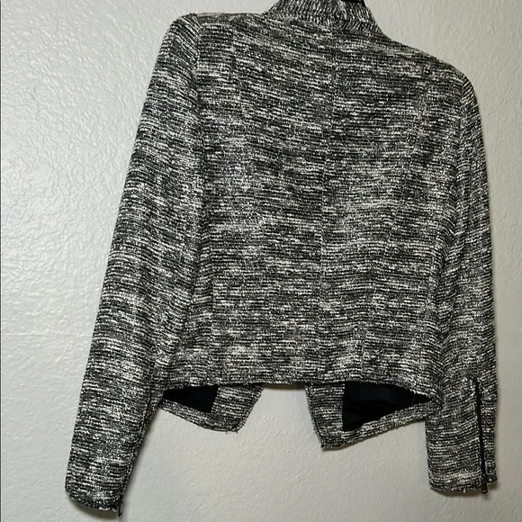 Zara Black and Gray Blazer with Textured Tweed Design - Picture 8 of 8